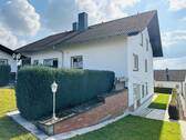 Ansicht seitliche Gartenseite - 8 Zimmer Mehrfamilienhaus, Wohnhaus zum Kaufen in Staufenberg
