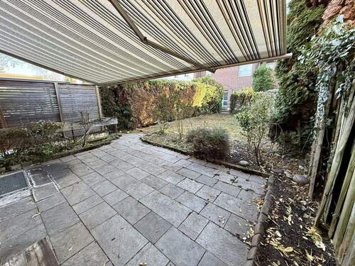 Terrasse mit Markise - 