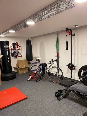 KG gr. Kellerraum (als Fitnessraum) - 