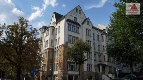 Hausansicht II-1 - 3-Raum Wohnung mit Balkon in zentraler Lage von Chemnitz!