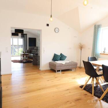 Blick vom Esszimmer - 9 Zimmer Mehrfamilienhaus, Wohnhaus zum Kaufen in Mauth