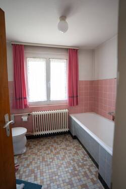 BAD - Mehrfamilienhaus, Wohnhaus mit 137,00 m² in Tuttlingen zum Kaufen