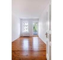 Attraktive Altbauwohnung mit Balkon in Berlin-Moabit