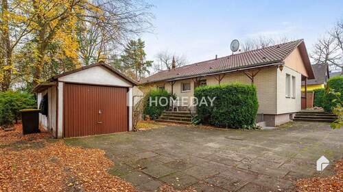 Außenansicht 2 - Rohdiamant zum Selbstschleifen-Sanierungsbedürftiges EFH mit viel Platz für eigene Ideen