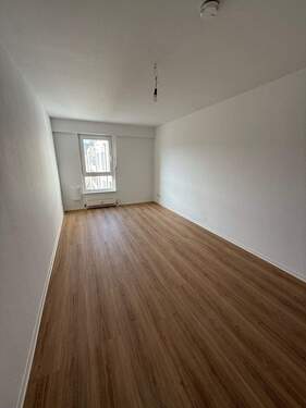 Zimmer - Etagenwohnung mit 114,00 m&sup2; in Kabelsketal zur Miete