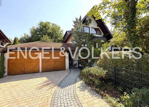 Bild 1 - Ruhiges Wohnen im Grünen - 598.000,00 EUR Kaufpreis, ca.  217,00 m² Wohnfläche