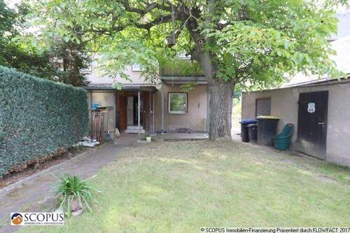 Gartenfläche hinter dem Haus - 4 Zimmer Doppelhaushälfte zum Kaufen in Meißen