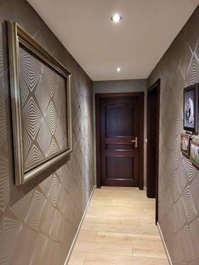 Flur EG zum Schlafzimmer - 