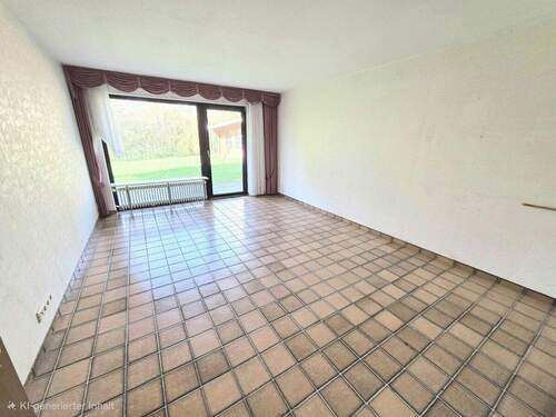 Zimmer mit Zugang Terrasse UG - 