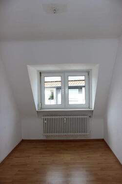 Kinder- oder Arbeitszimmer - 