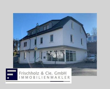 Außenansicht - Moderne Büro-, Praxis- oder Einzelhandelsfläche in zentraler Lage von Kierspe-Dorf!