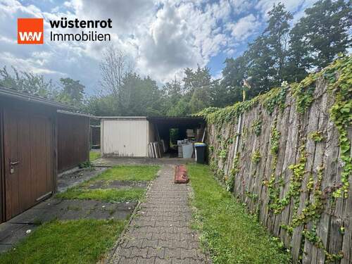 Zuwegung in den Garten - 