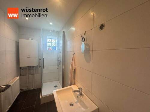 Bad im 1.OG - Mehrfamilienhaus, Wohnhaus mit 210,00 m&sup2; in Recklinghausen / Grullbad zum Kaufen