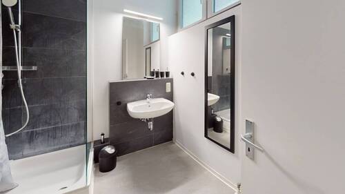 Bathroom - Etagenwohnung mit 67,00 m&sup2; in Frankfurt am Main / Rödelheim zur Miete