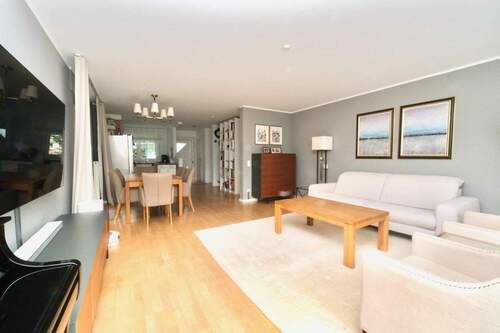 Wohnzimmer - Ansicht 2 - Reihenendhaus mit 126,40 m² in Düsseldorf zum Kaufen