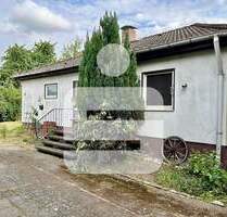 Gestalten Sie Ihr Zuhause neu...Bungalow mit Potenzial in Höchstadt a. d. Aisch