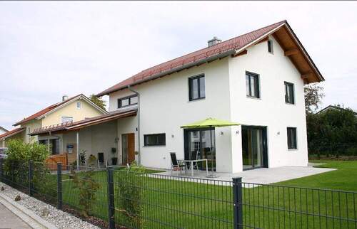 Musterhaus 161.jpg - Hochwertiges Einfamilienhaus mit 120m² Wohnfläche und ca. 460m² Grundstück in Finsing