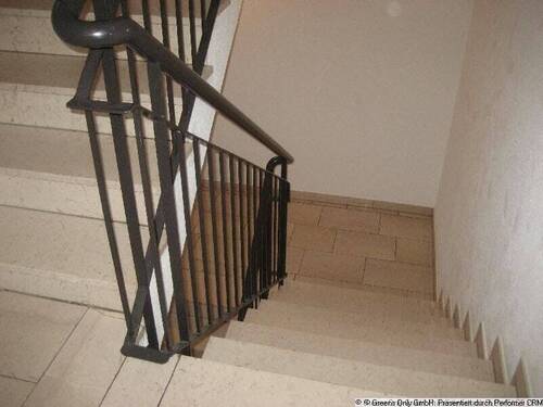 Treppenhaus - 2 Zimmer Etagenwohnung zum Kaufen in Großbeeren