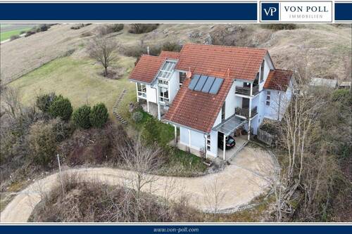 Bild 1 - Besondere Lage. Besonderes Haus. Ein echtes Liebhaberobjekt!