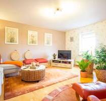 Bezugsfreies Wohnhaus mit sieben Zimmer, Nebengebäude, großem Grundstück und guter Anbindung - Tribsees