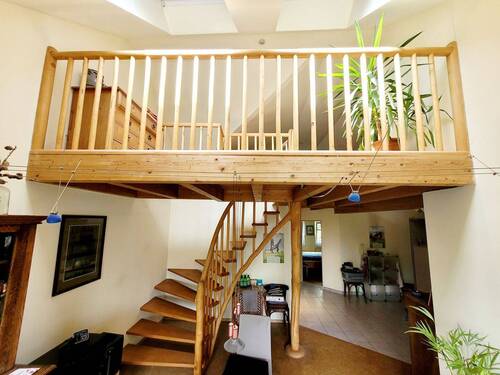 Empore - ***Gemütliches Ein-Zweifamilienhaus mit großem Garten ***