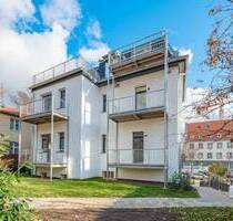 Kernsanierte 3 Zimmerwohnung mit Balkon - Berlin Zehlendorf