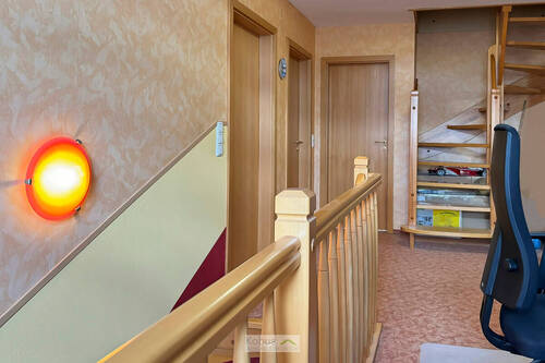 DG - Flur u. Treppe - 