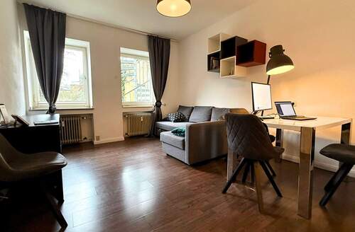 Wohnzimmer - 2 Zimmer Etagenwohnung zur Miete in Aachen