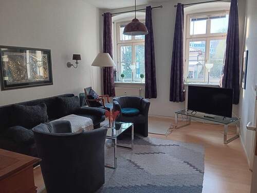 Wohnzimmer - 2 Zimmer Etagenwohnung zur Miete in Görlitz