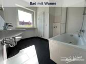 Bad mit Wanne - Etagenwohnung mit 73,80 m&sup2; in Bad Dürrenberg zur Miete