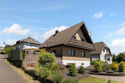 Aussenansicht - 4 Zimmer Einfamilienhaus in Faid