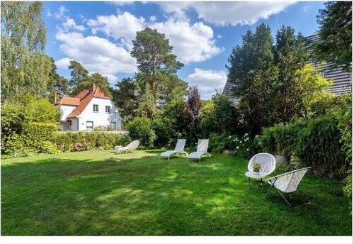 2 - In traumhafter Lage - Exquisites Architektenhaus mit Südgarten