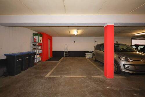 Tiefgaragenstellplatz - 