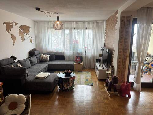 Wohnzimmer Bild 2 - 3 Zimmer Etagenwohnung in Möhrendorf