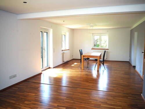 Das Wohn-/Eßzimmer - 