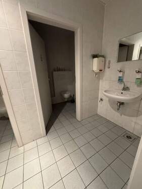 Foto 09.09.25, 09 41 22 - 3 Zimmer Büro in Görlitz