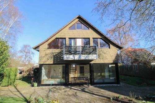 Außenansicht - Charmante Doppelhaushälfte mit Garten, Balkon, Garage, zentral in Kassel-Harleshausen zu verkaufen