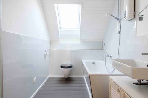 Wannenbad - Einfamilienhaus in Kassel zum Kaufen