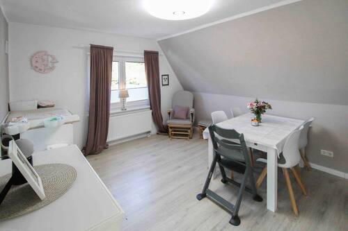 Esszimmer OG - 8 Zimmer Einfamilienhaus in Flensburg