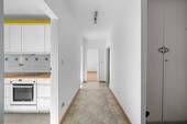 Flur - 3 Zimmer Etagenwohnung zum Kaufen in Bad Segeberg