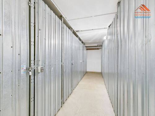 Keller - Blick zum Abstellraum - 