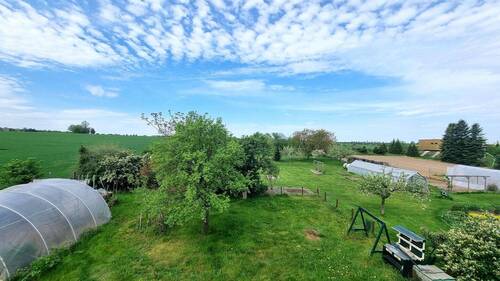 Garten - Einfamilienhaus mit 155,00 m&sup2; in Dresden zum Kaufen