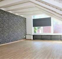 2,5-Zi.-DG-Whg. mit großer überdachter Loggia, im Süden von Freilassing.
