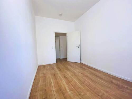 Büro_Kinderzimmer_2_1 - 