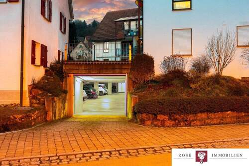 Tiefgaragenzufahrt - 