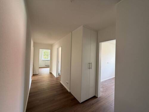 Flur mit Wandschrank - 