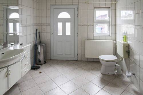 Waschküche mit WC - 