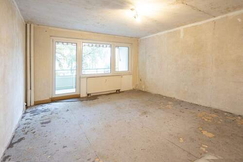 Wohnzimmer - Etagenwohnung mit 62,00 m² in Pirna zum Kaufen