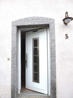 Herzlich willkommen - 4 Zimmer Einfamilienhaus zum Kaufen in Kettershausen / Bebenhausen