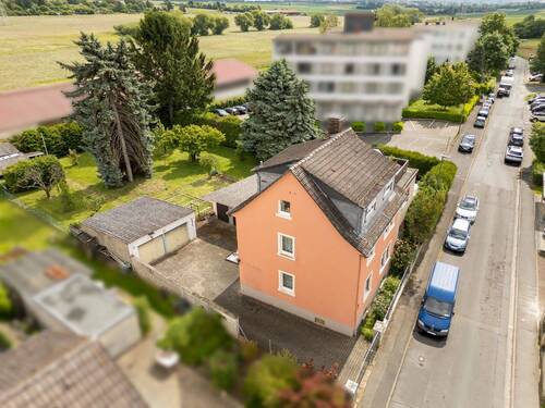 Grundstück Seitlich - 